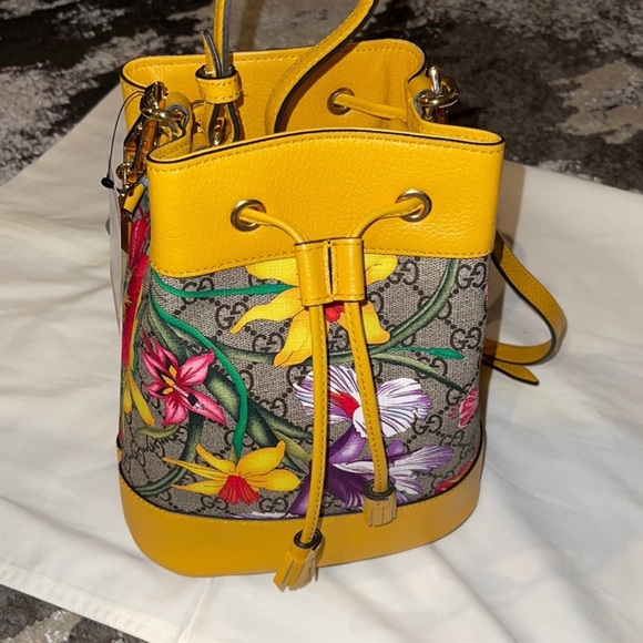 Gucci purse - Picture 3 of 7